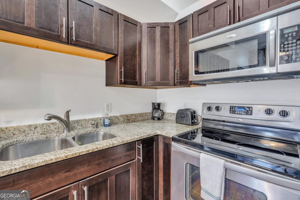 310 W Broughton Street Savannah GA 31401