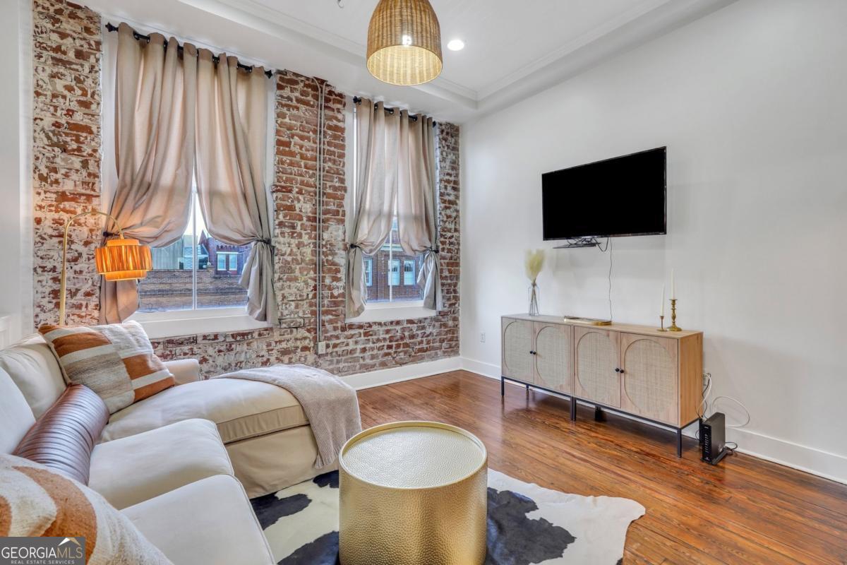 310 W Broughton Street Savannah GA 31401
