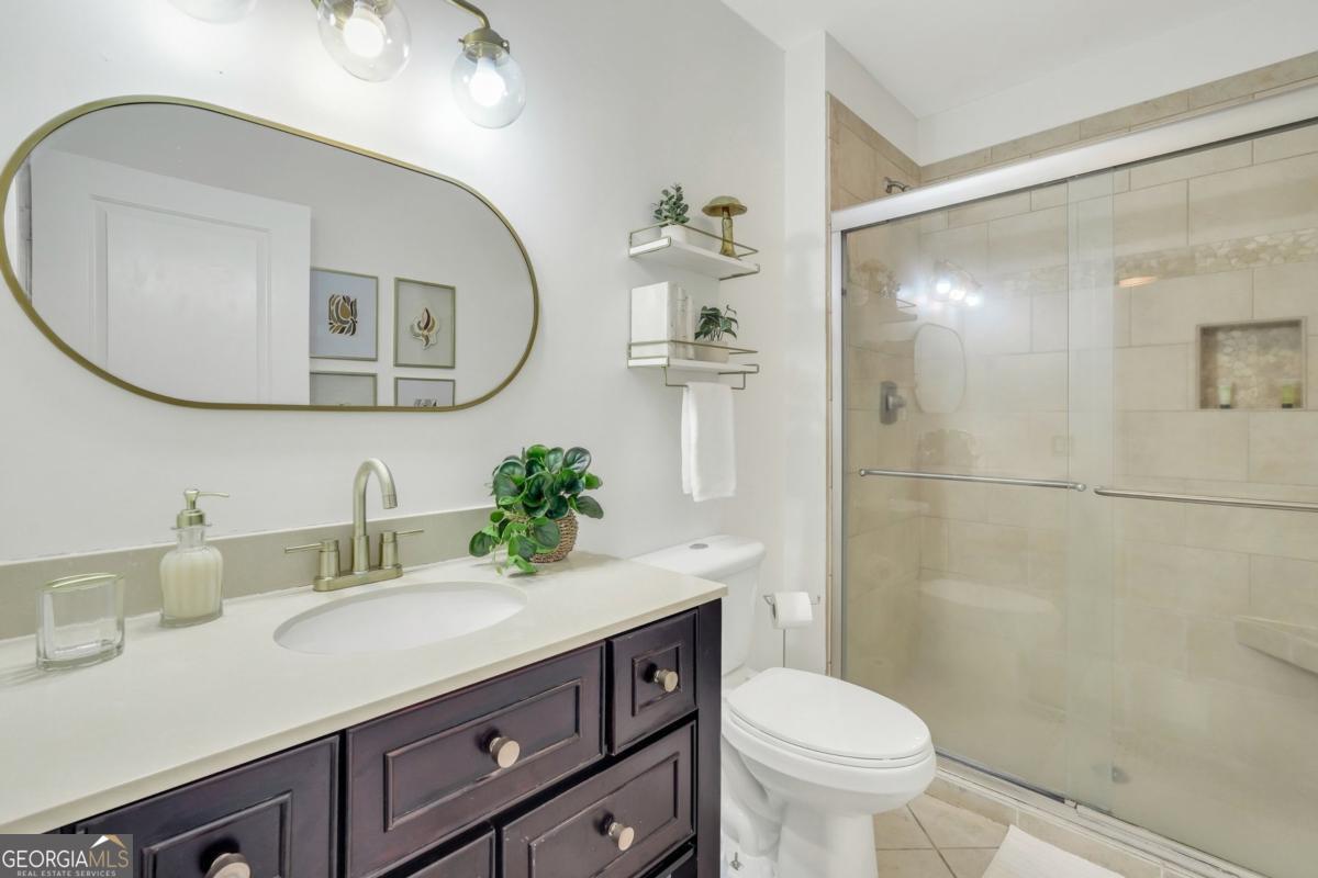 310 W Broughton Street Savannah GA 31401
