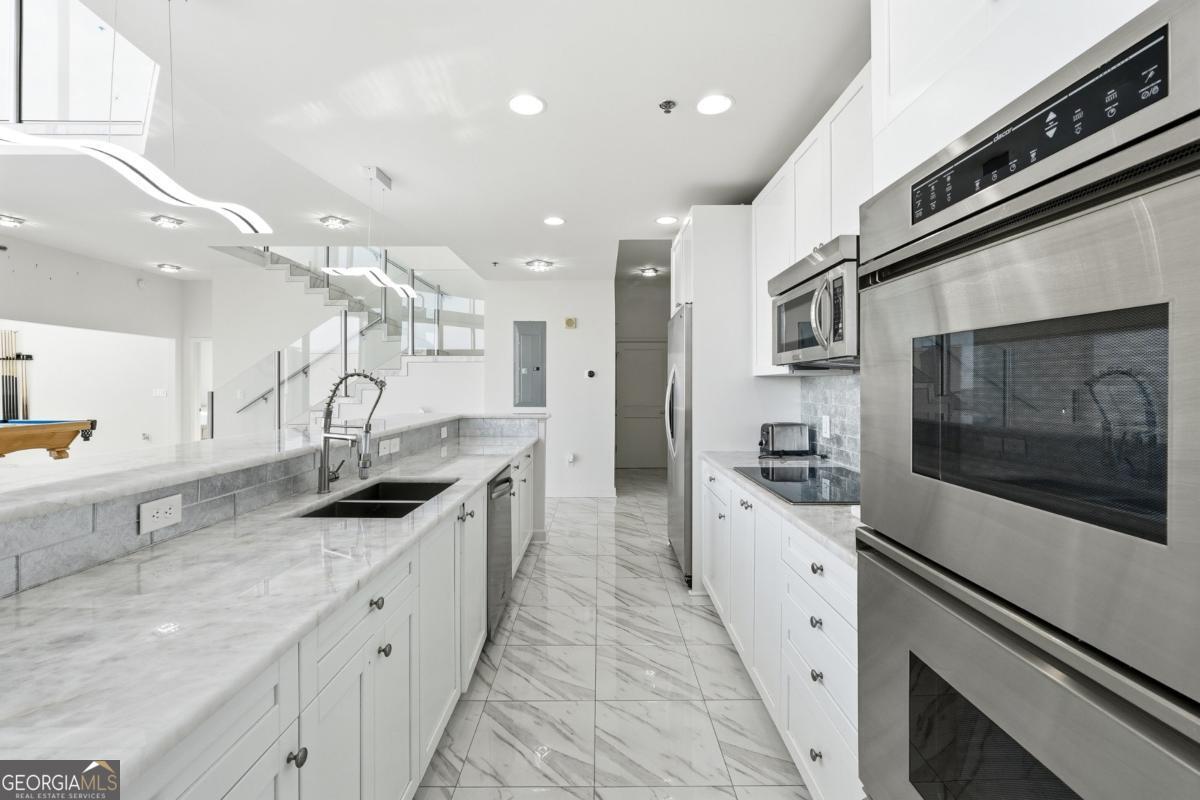 2795 Peachtree Road NE Atlanta GA 30305