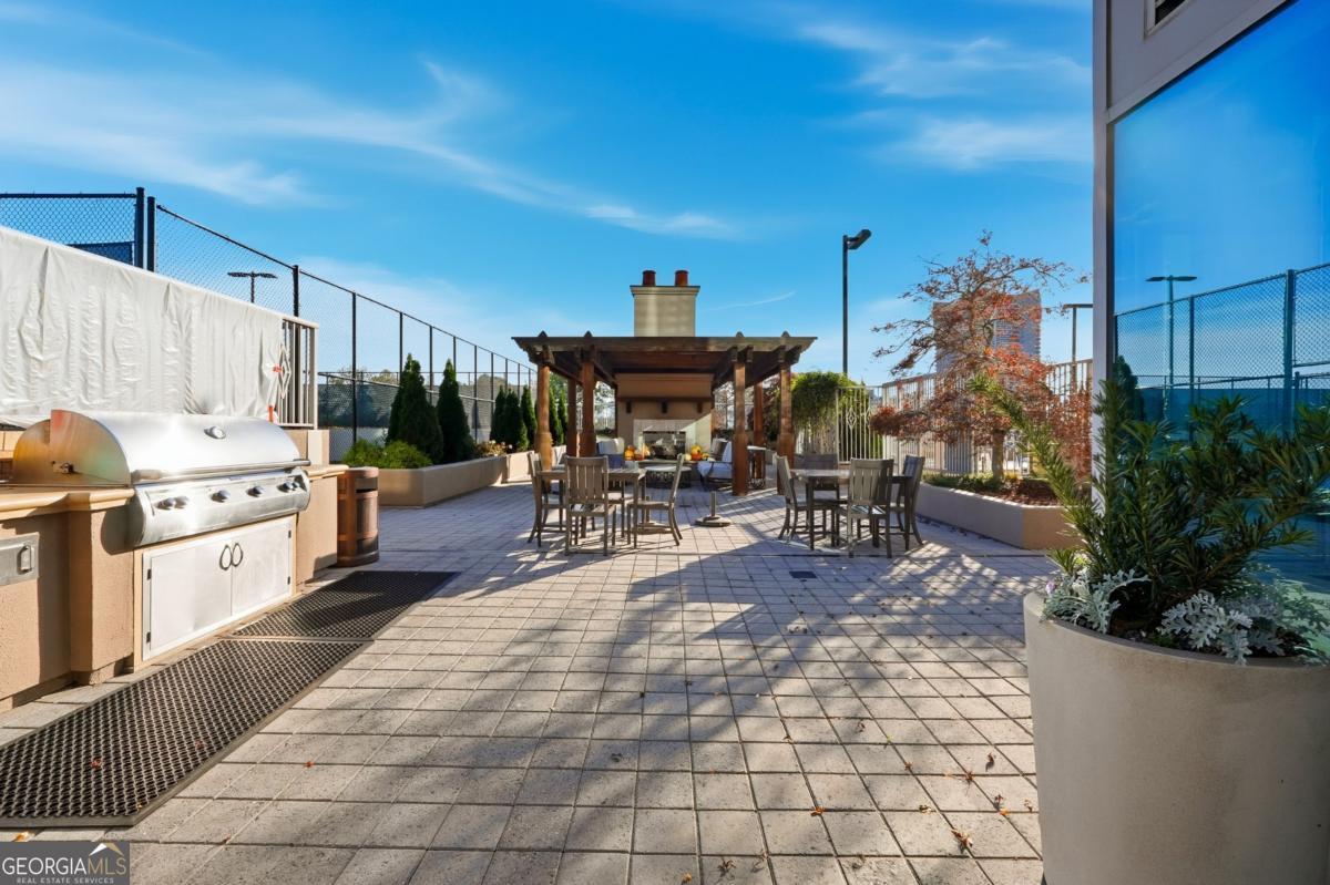 2795 Peachtree Road NE Atlanta GA 30305