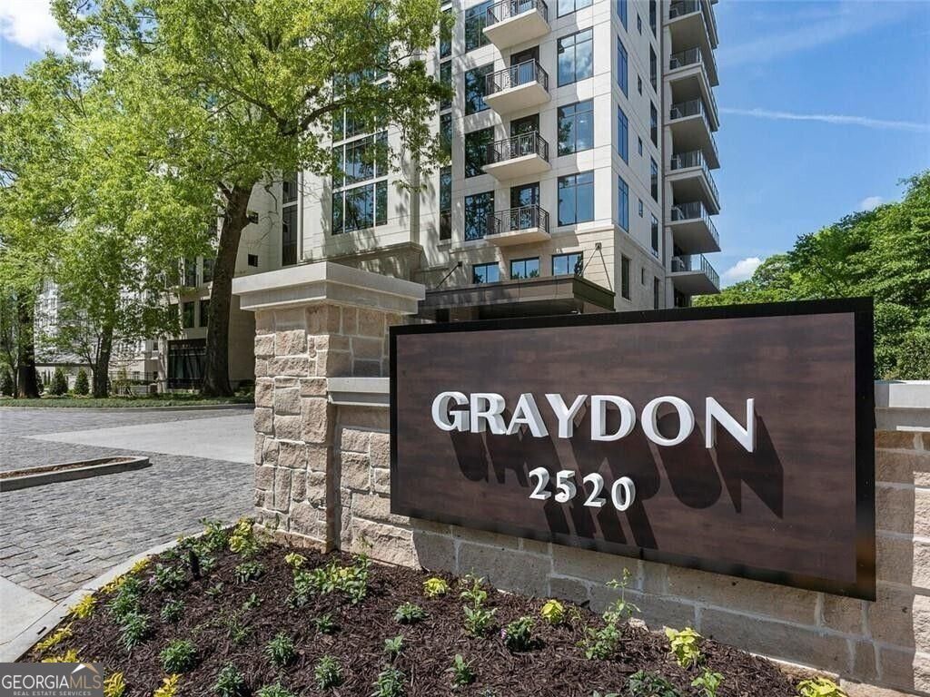 2520 Peachtree Road Atlanta GA 30305