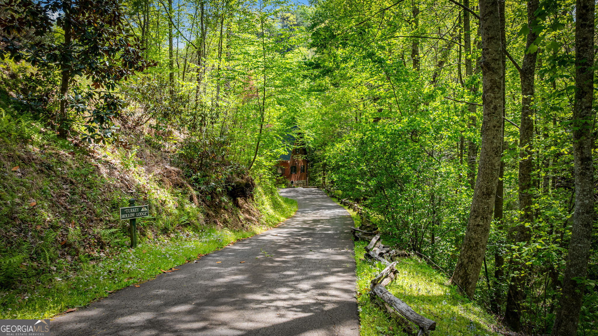 180 Down Under Road Blue Ridge GA 30513