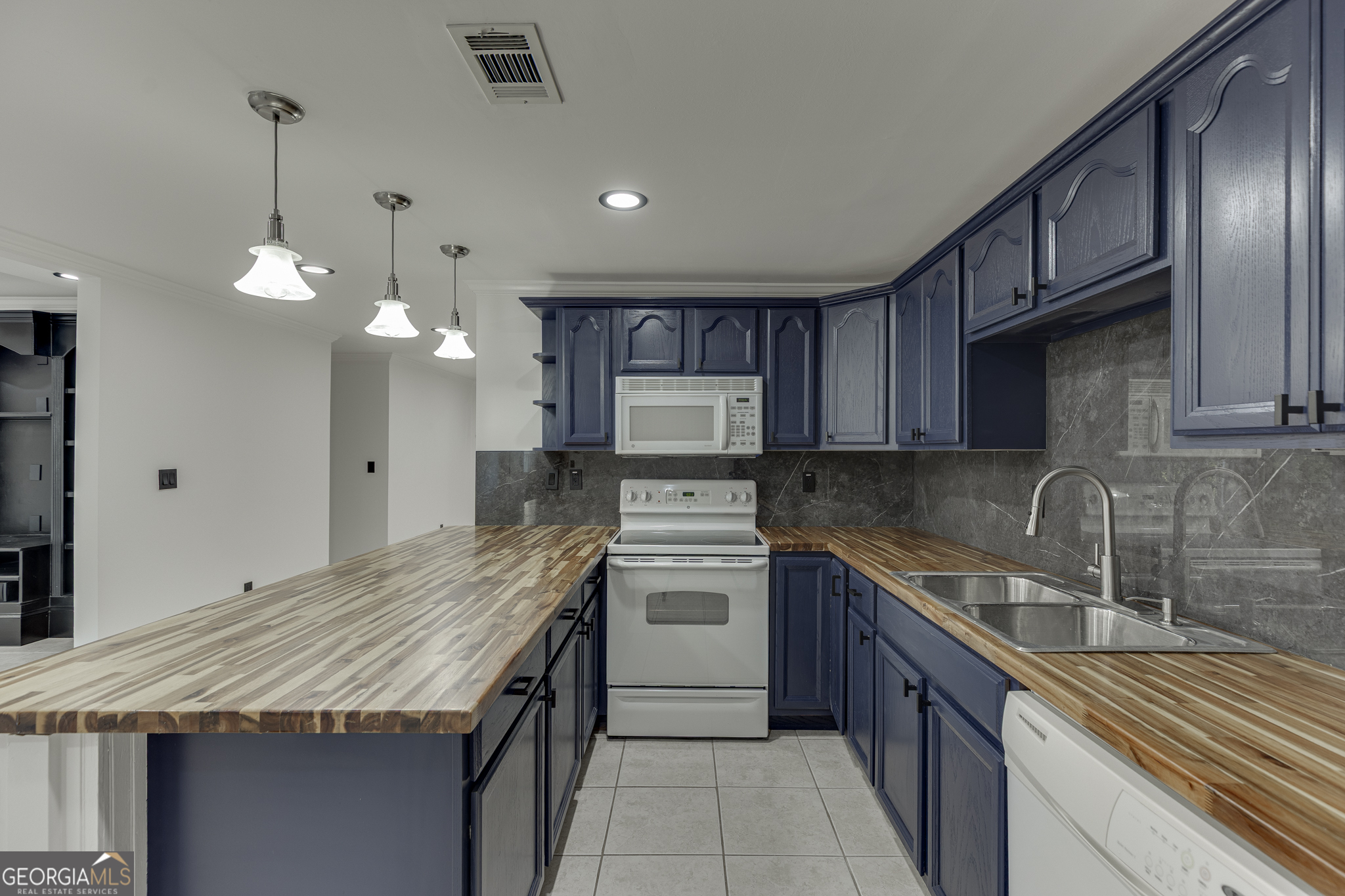 5821 Chalet Way Hoschton GA 30548