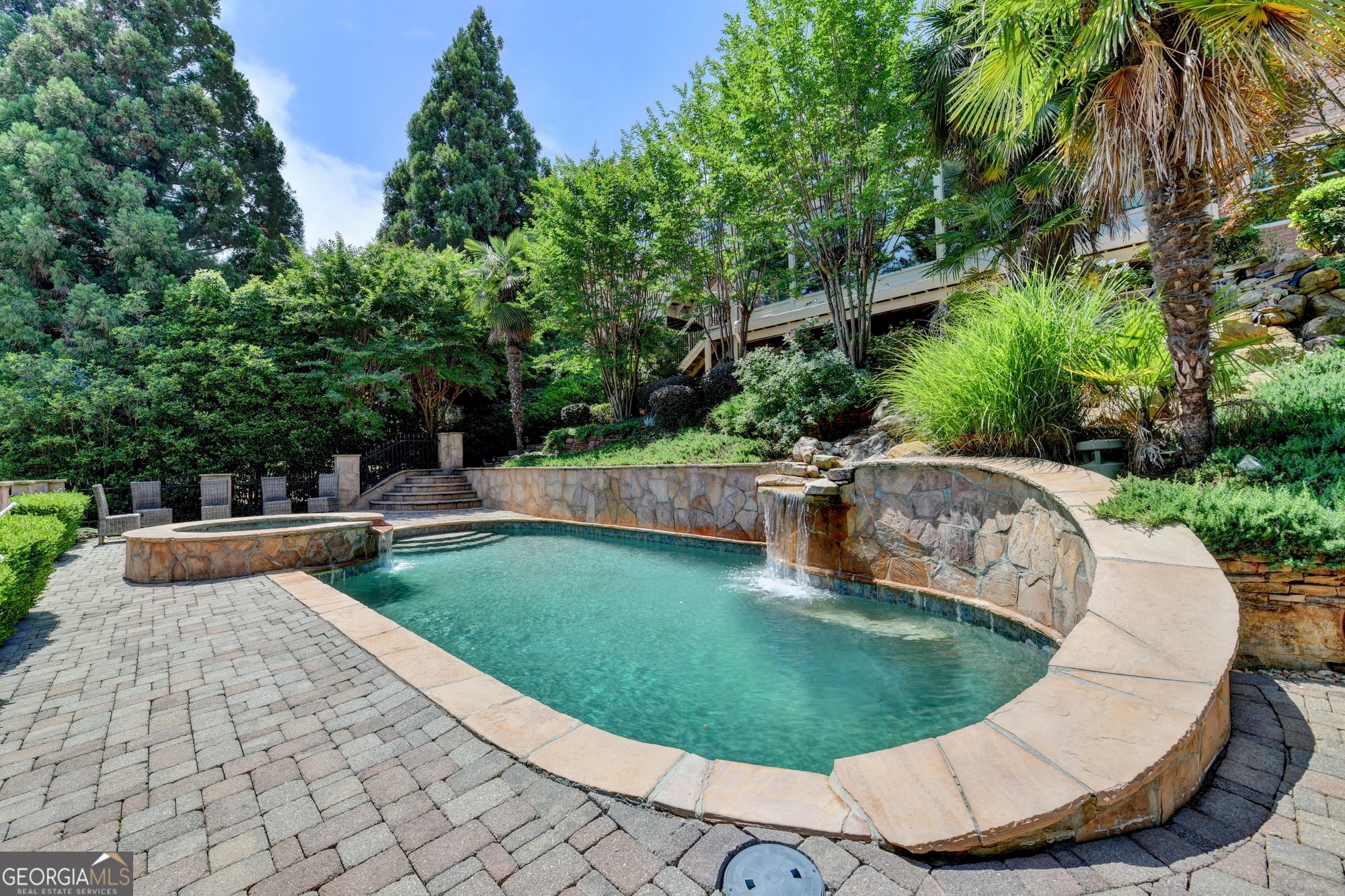 8360 Kenningston Way Duluth GA 30097
