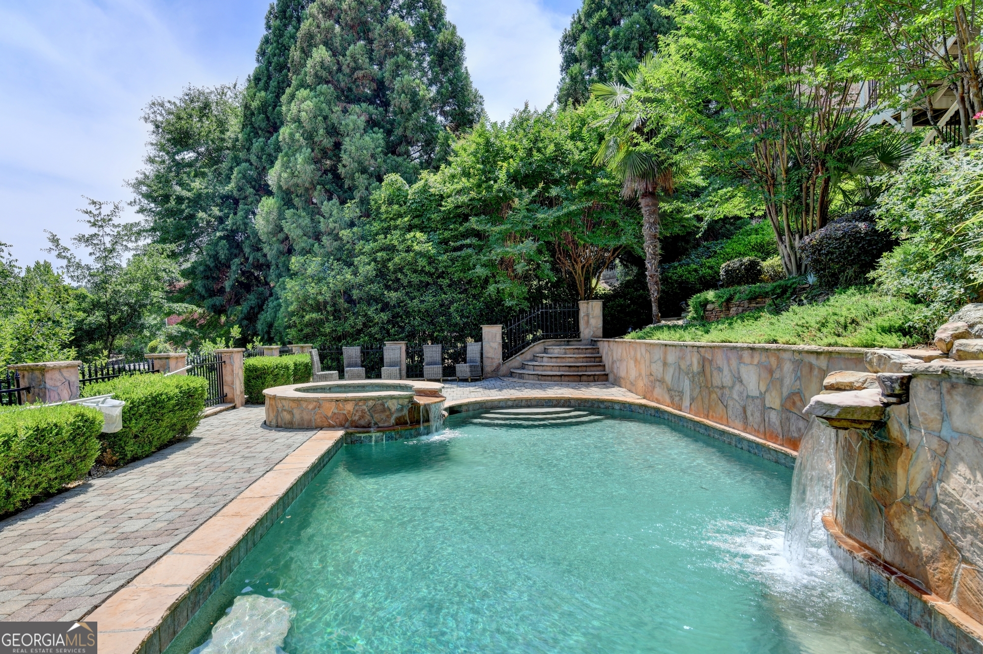 8360 Kenningston Way Duluth GA 30097