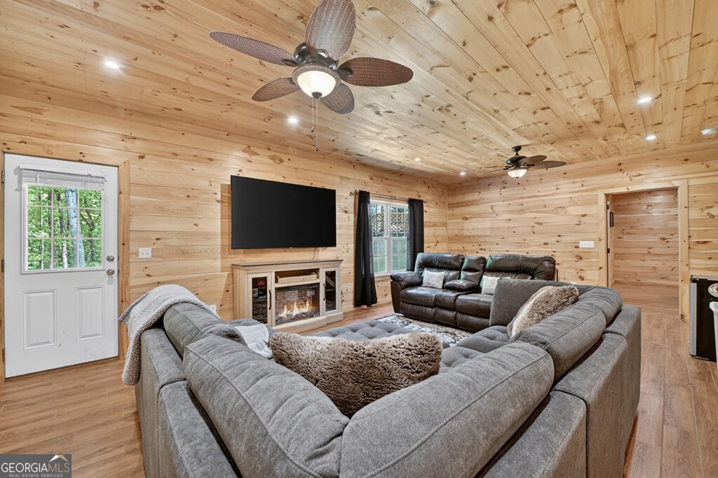 68 Old South Drive Ellijay GA 30540