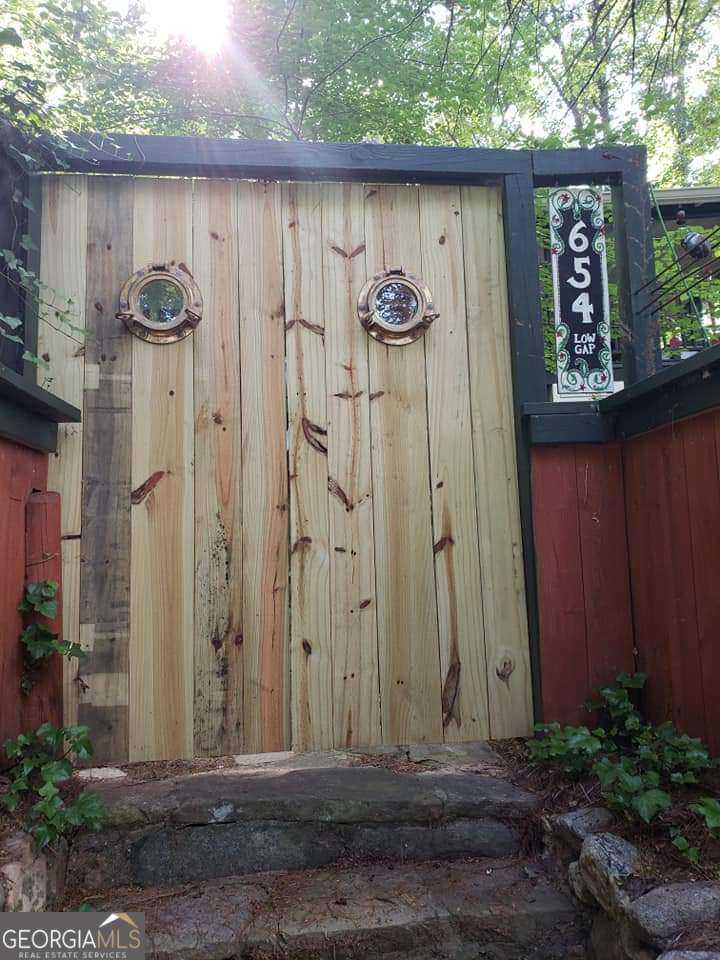 654 Low Gap Road Lakemont GA 30552