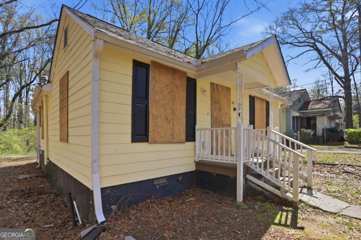 747 Gary Road NW Atlanta GA 30318