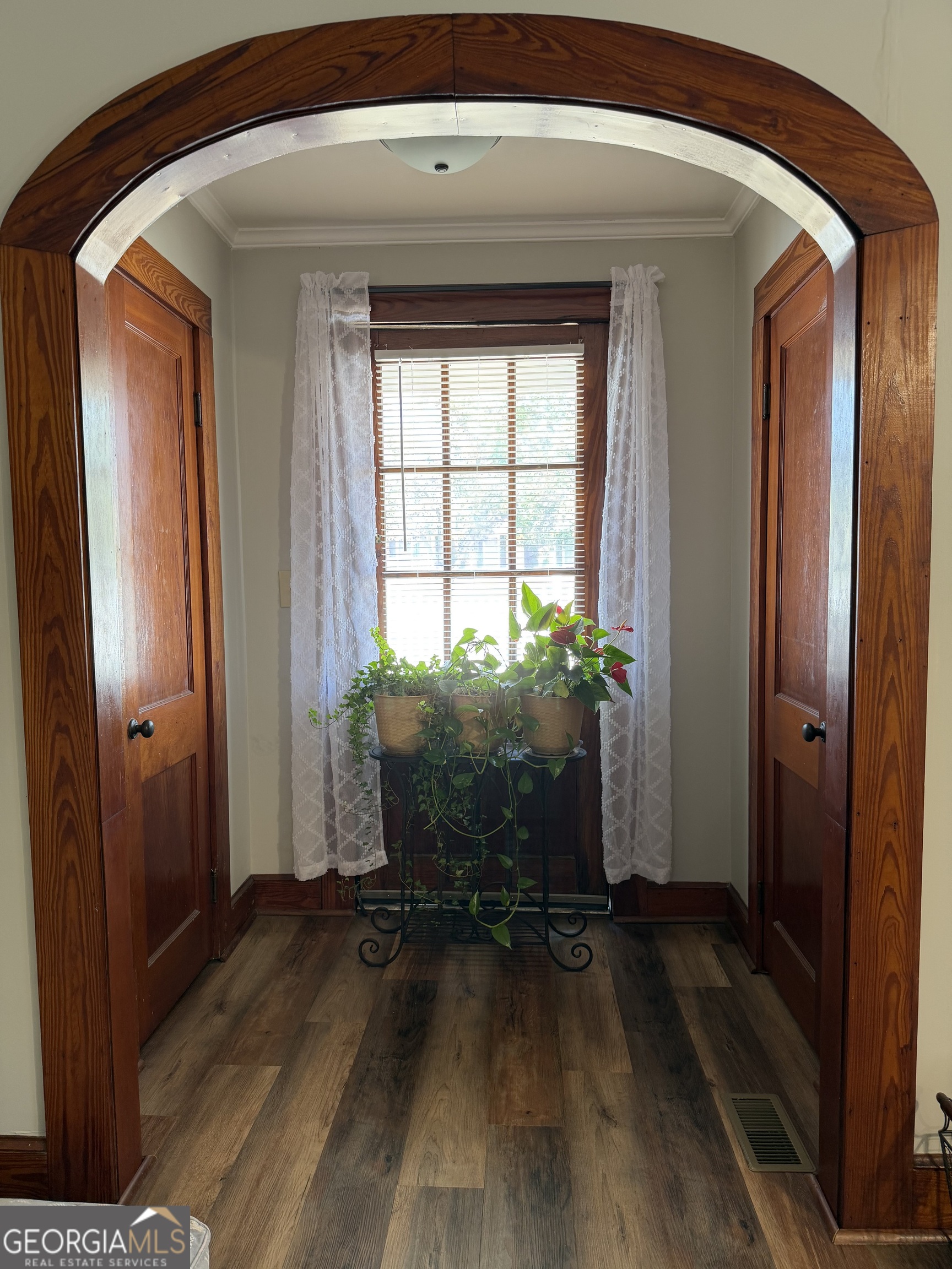 2 W Pearl Street Alamo GA 30411