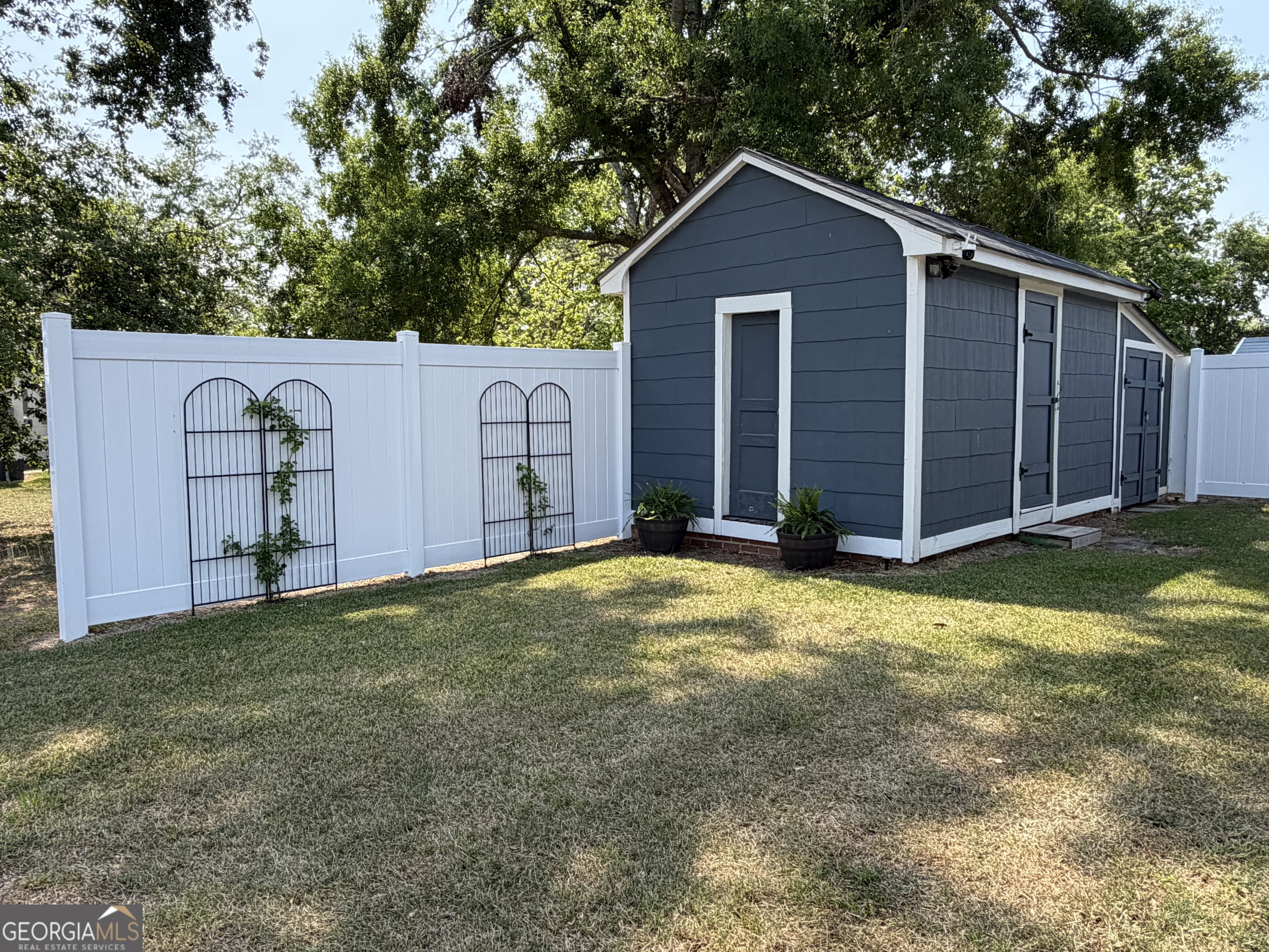 2 W Pearl Street Alamo GA 30411