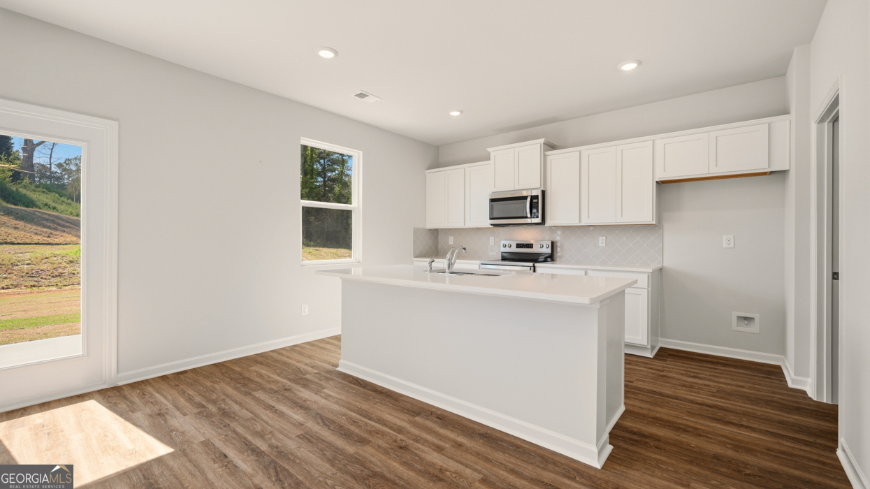 8578 Seabiscuit Road Lithonia GA 30058