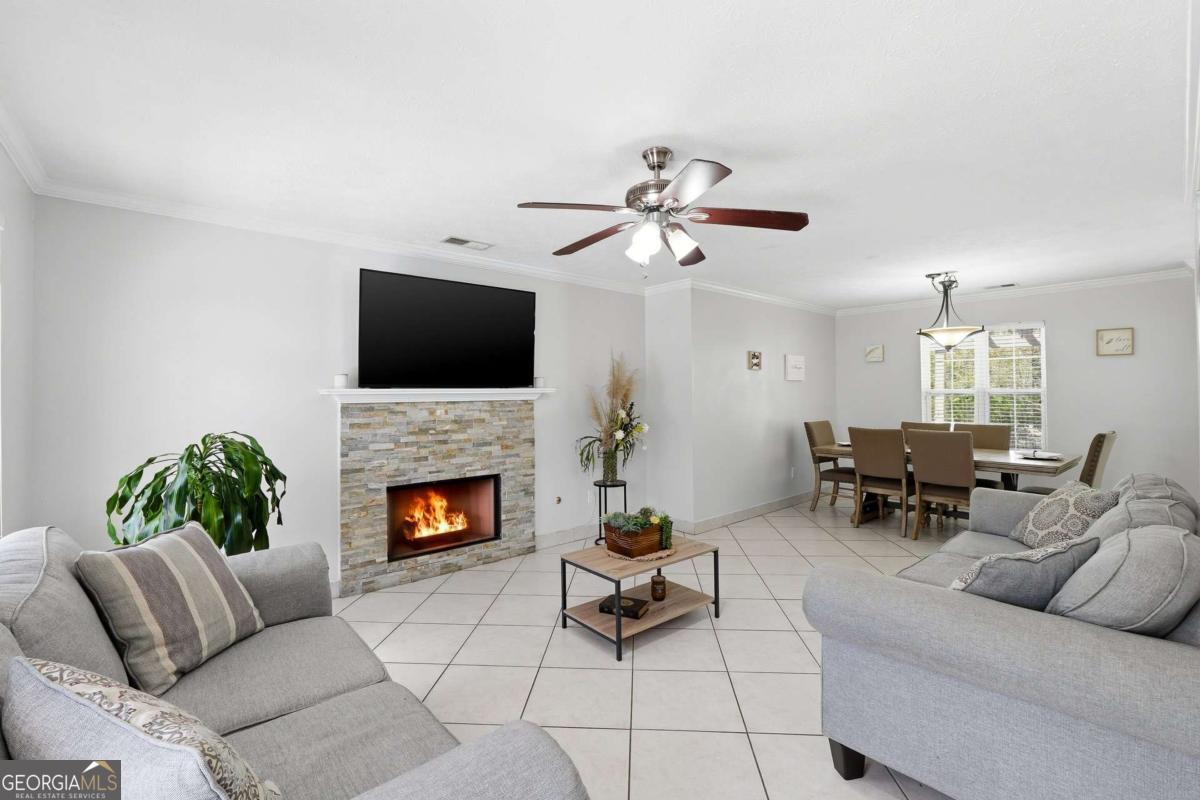 4643 Noah Overlook W Acworth GA 30101