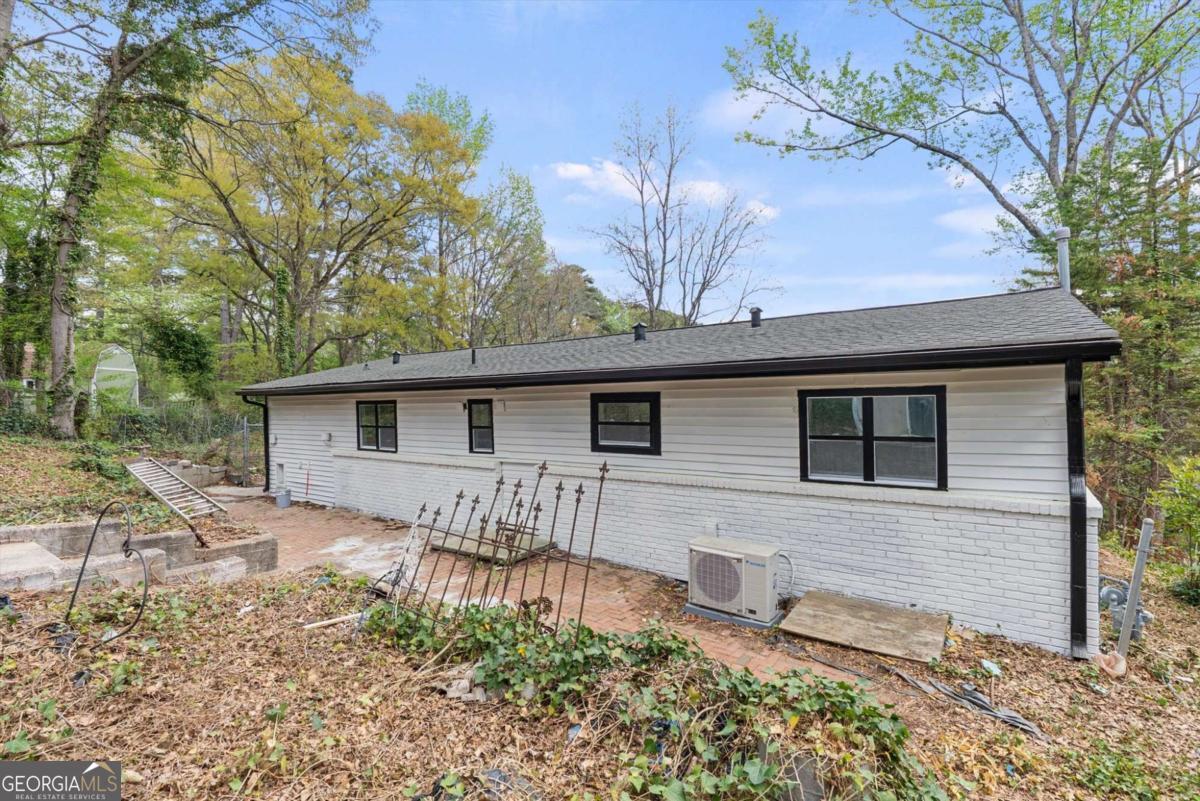 1262 Sparrow Lane Decatur GA 30033