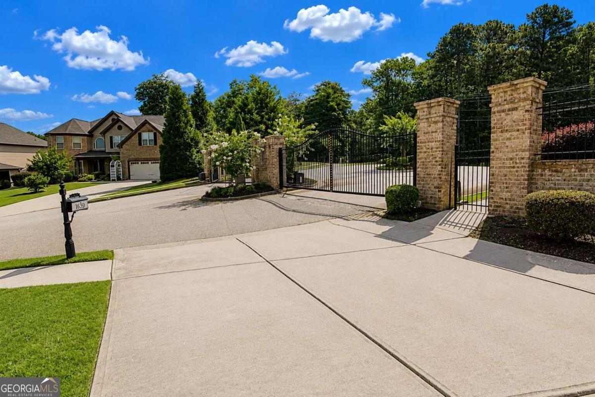 1321 Azalea Brook Drive Lawrenceville GA 30043