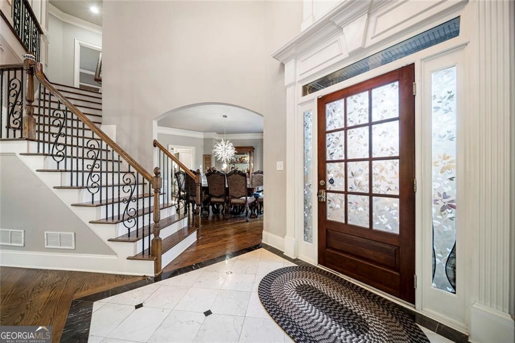 585 Settles Brook Court Suwanee GA 30024