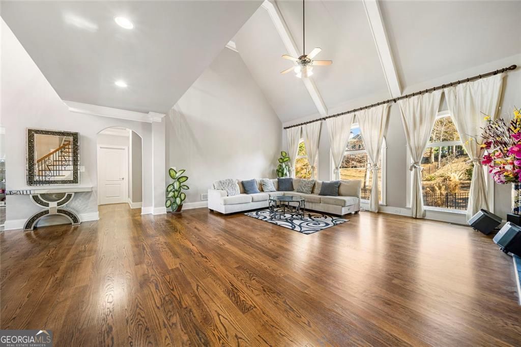 585 Settles Brook Court Suwanee GA 30024
