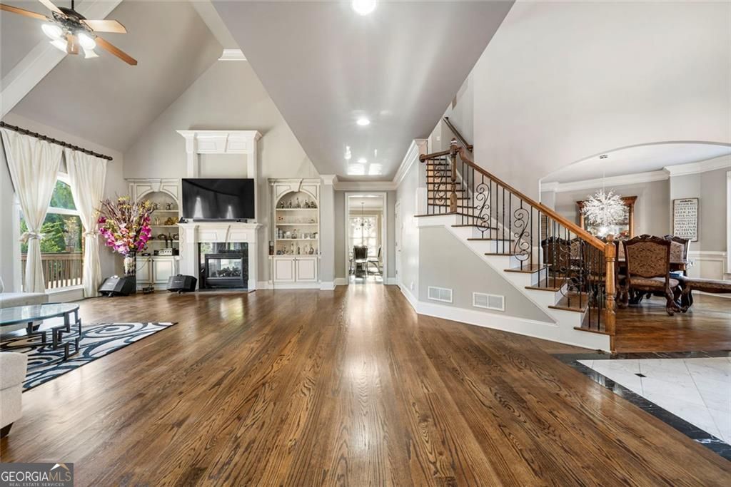 585 Settles Brook Court Suwanee GA 30024