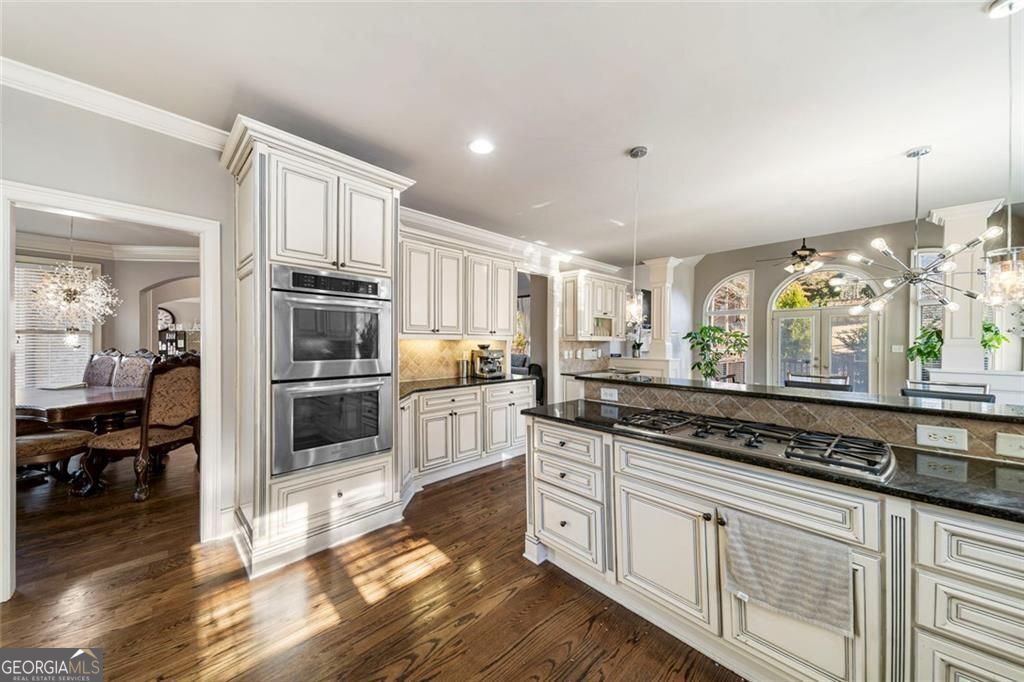 585 Settles Brook Court Suwanee GA 30024