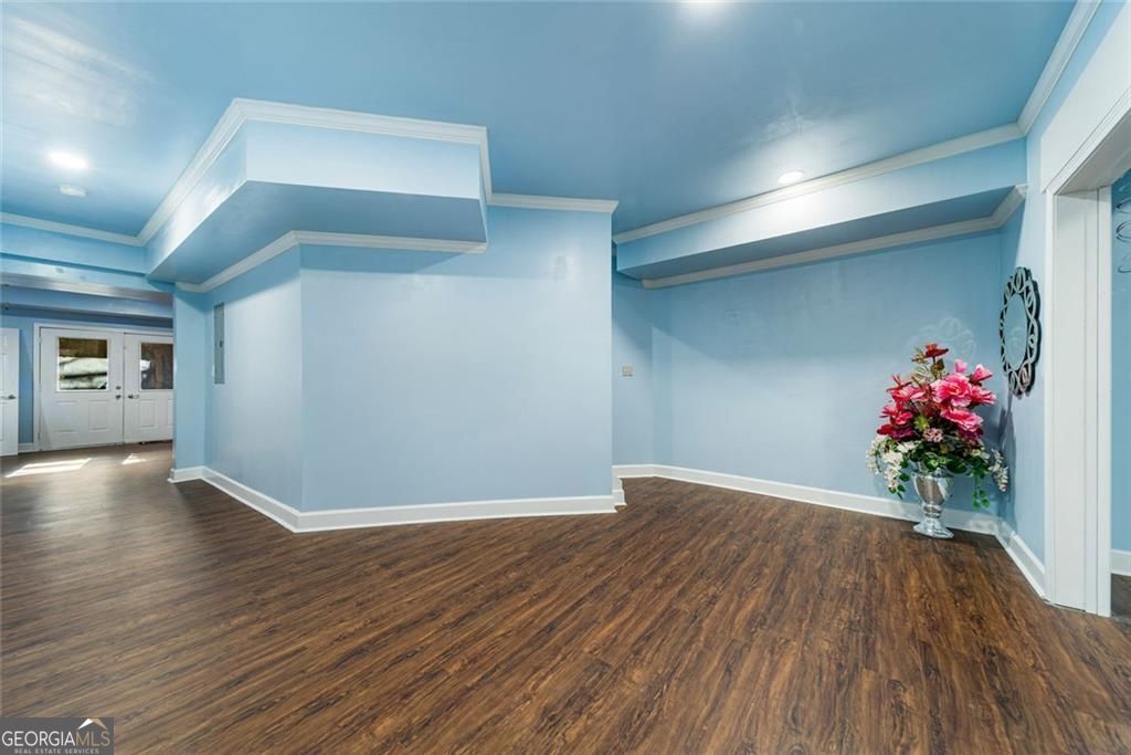 585 Settles Brook Court Suwanee GA 30024