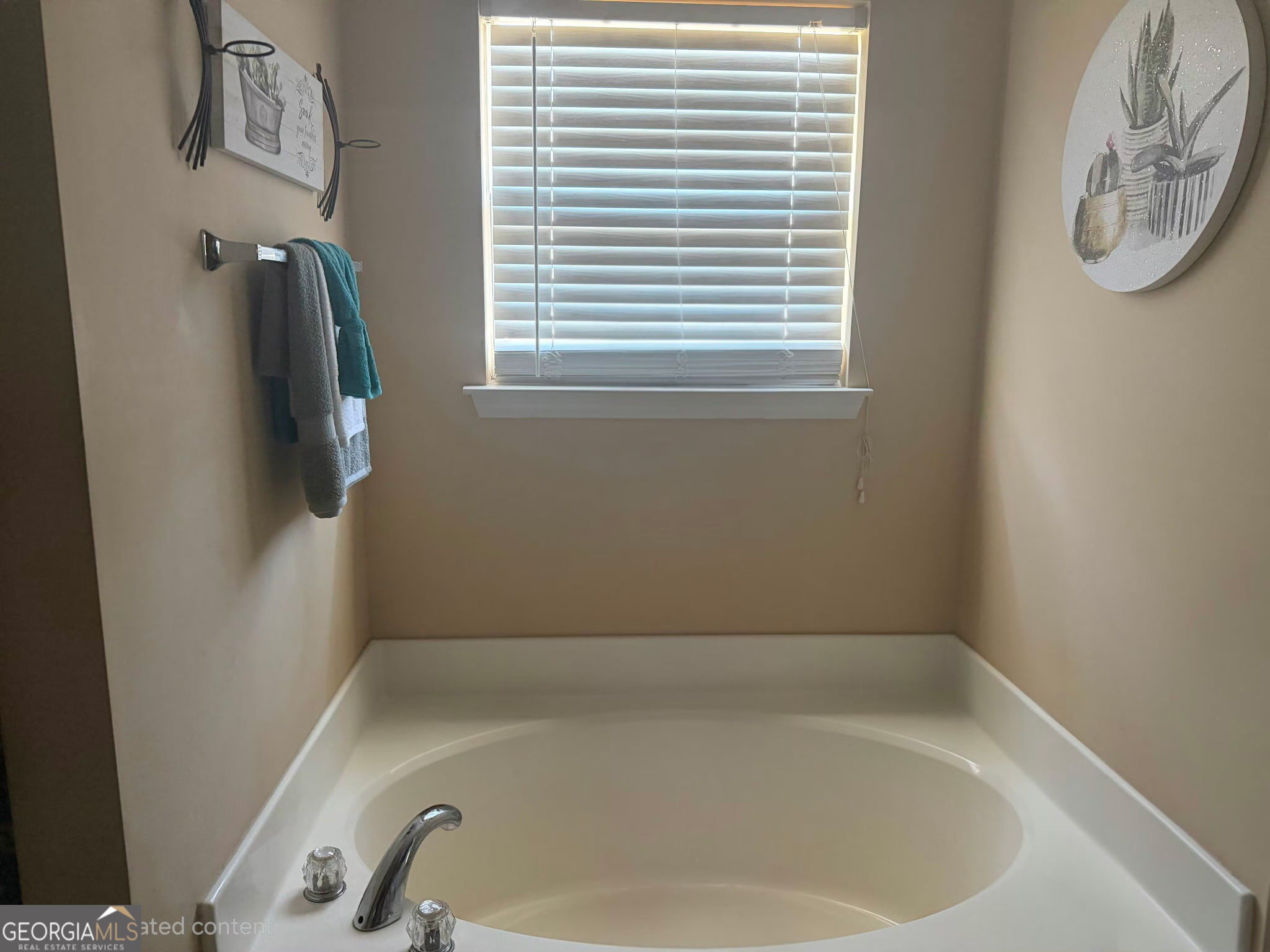 5842 Waggoner Court Rex GA 30273