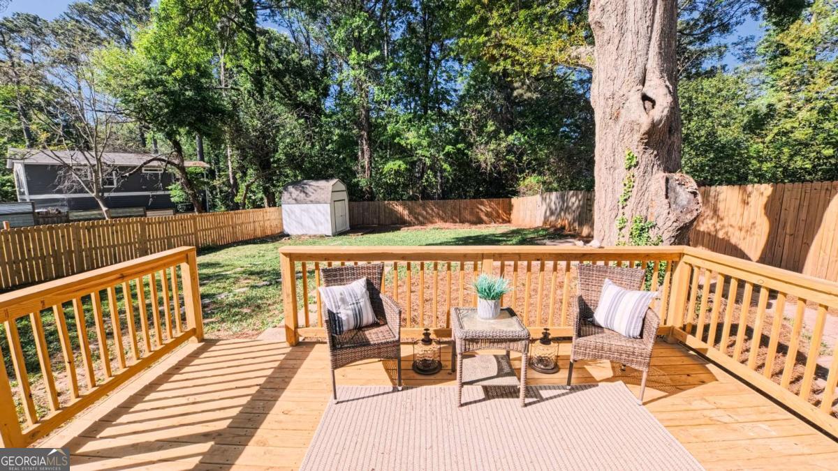 2402 Lancelot Drive Decatur GA 30033