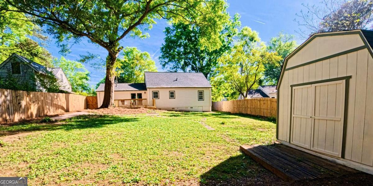 2402 Lancelot Drive Decatur GA 30033