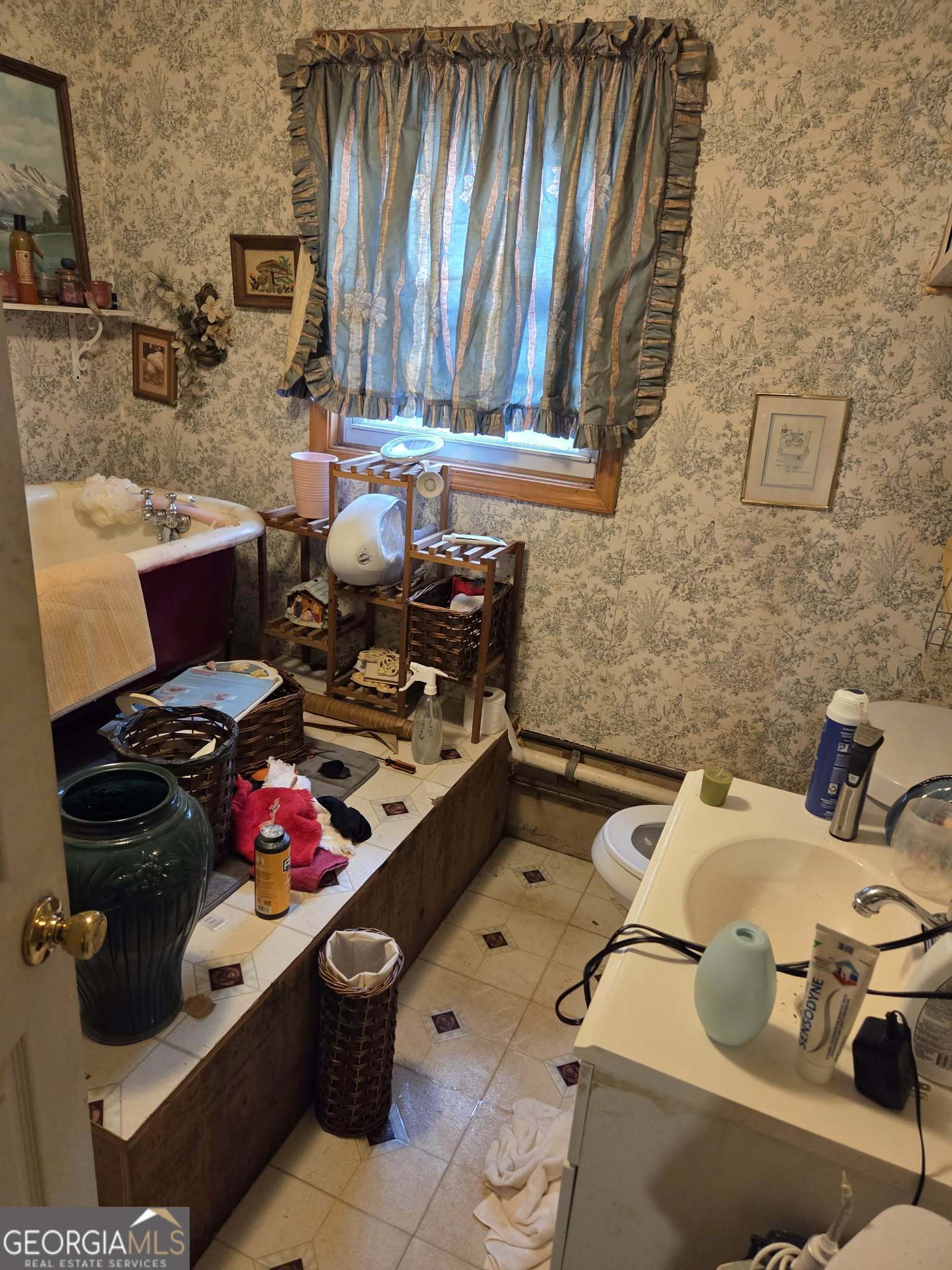 2943 Akron Street East Point GA 30344