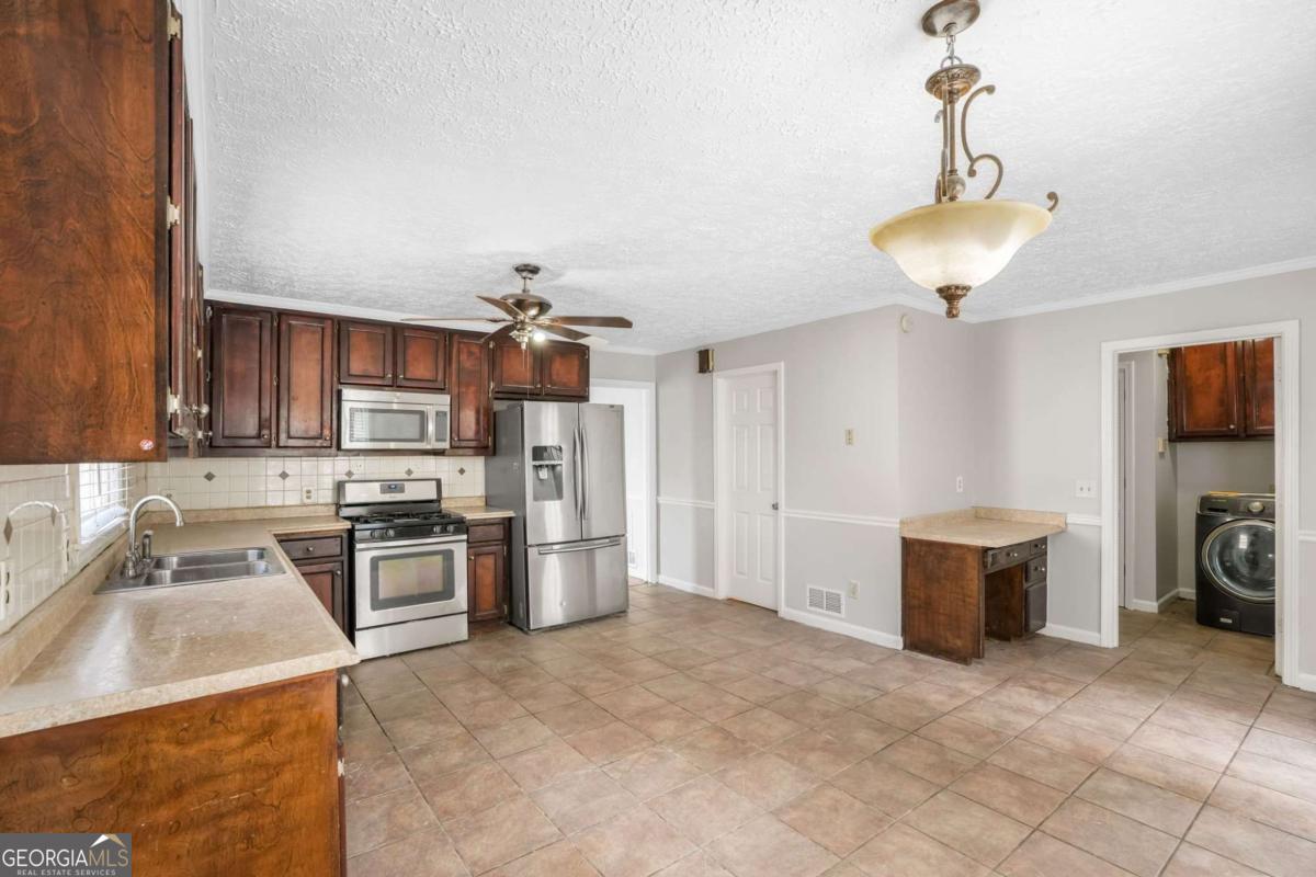 458 Stonebridge Court Stone Mountain GA 30083
