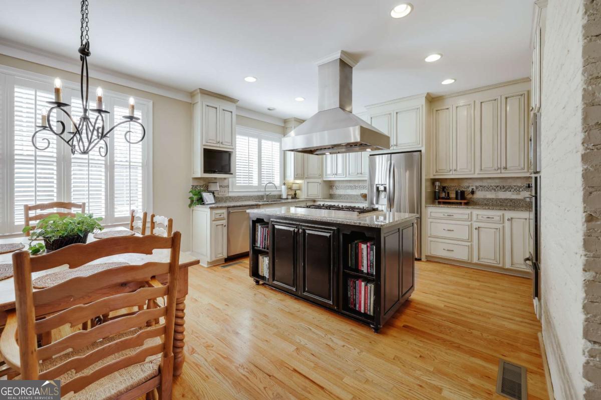 577 Cloverhurst Avenue Athens GA 30606