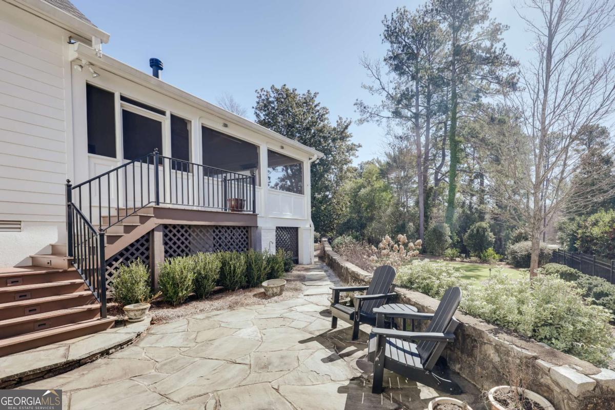 577 Cloverhurst Avenue Athens GA 30606