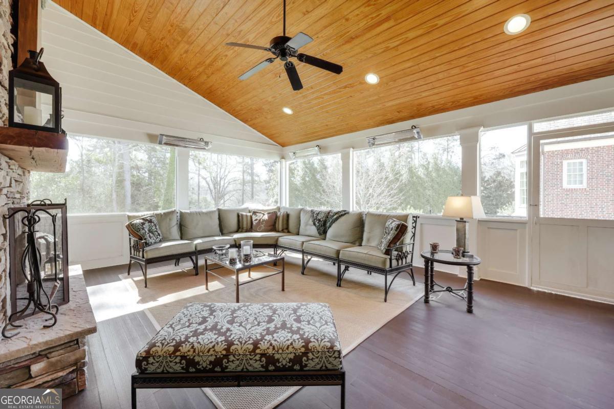 577 Cloverhurst Avenue Athens GA 30606