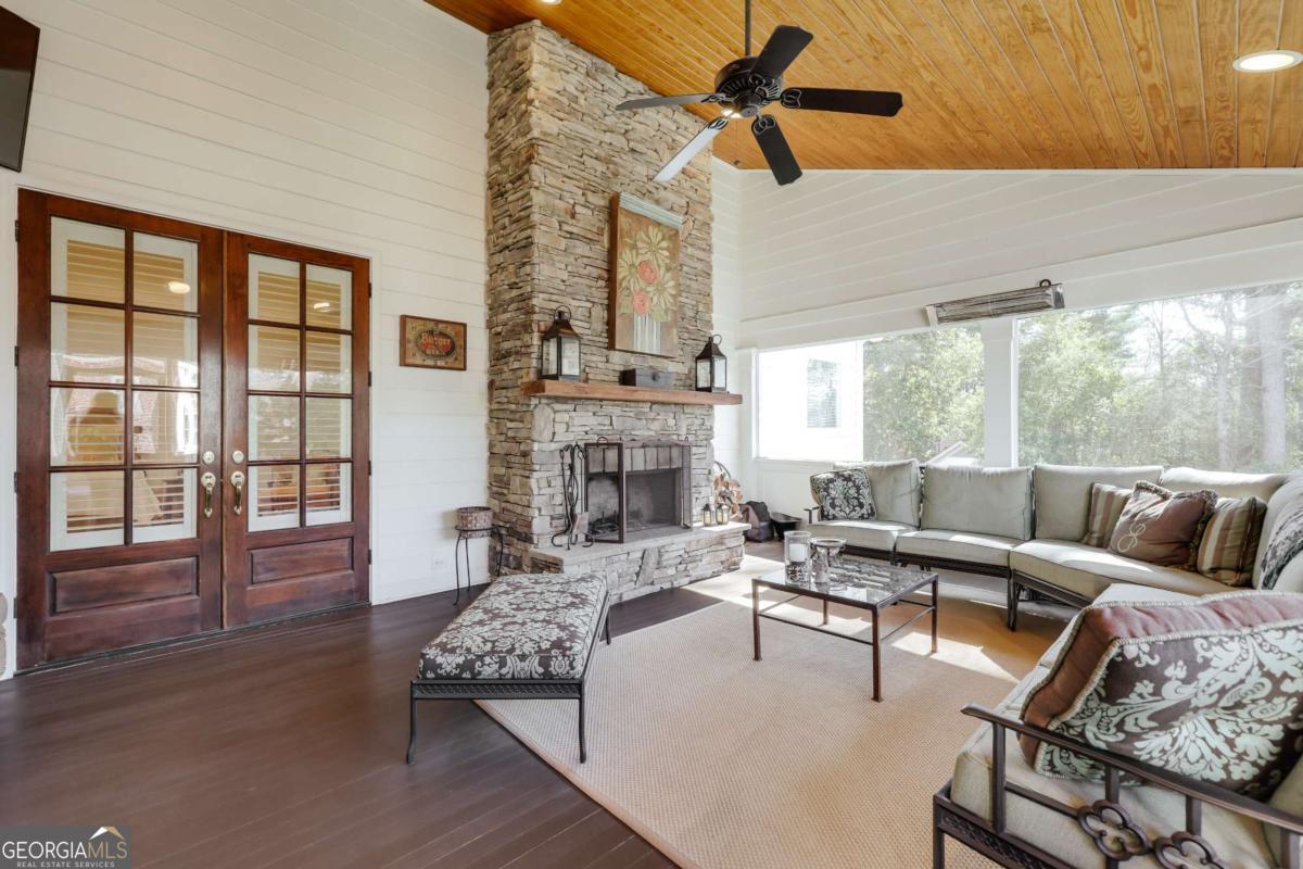 577 Cloverhurst Avenue Athens GA 30606