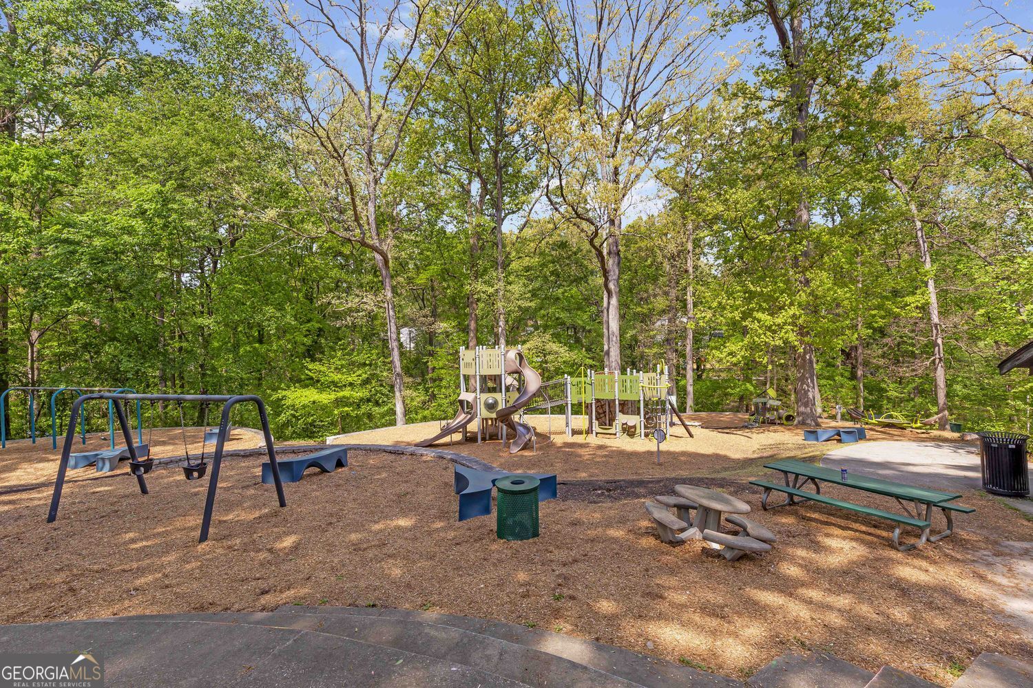 1840 Woodland Hills Avenue NW Atlanta GA 30318