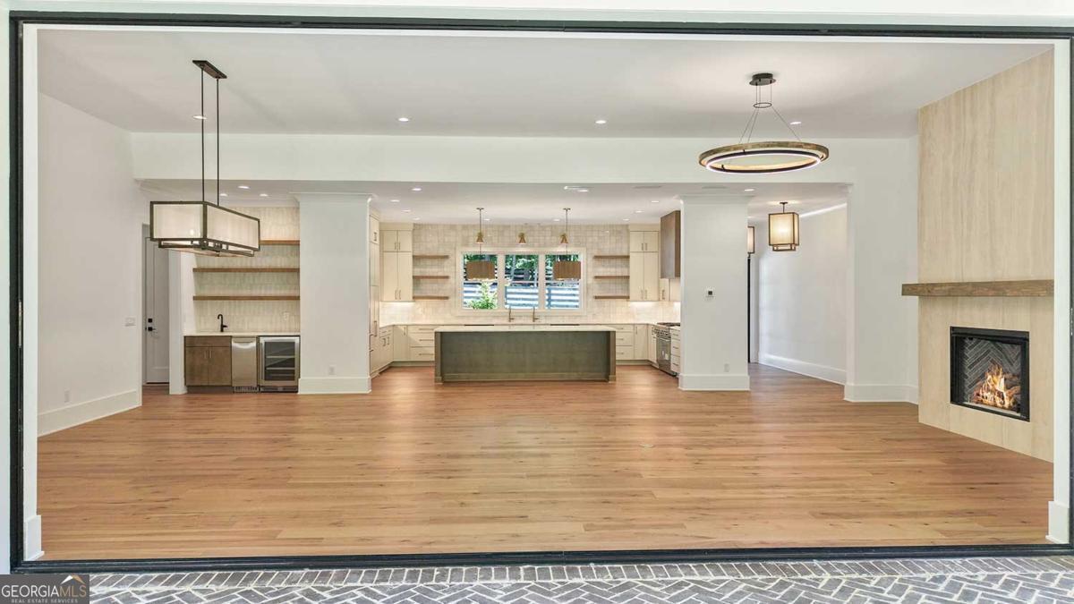 1452 Rucker Circle Woodstock GA 30188