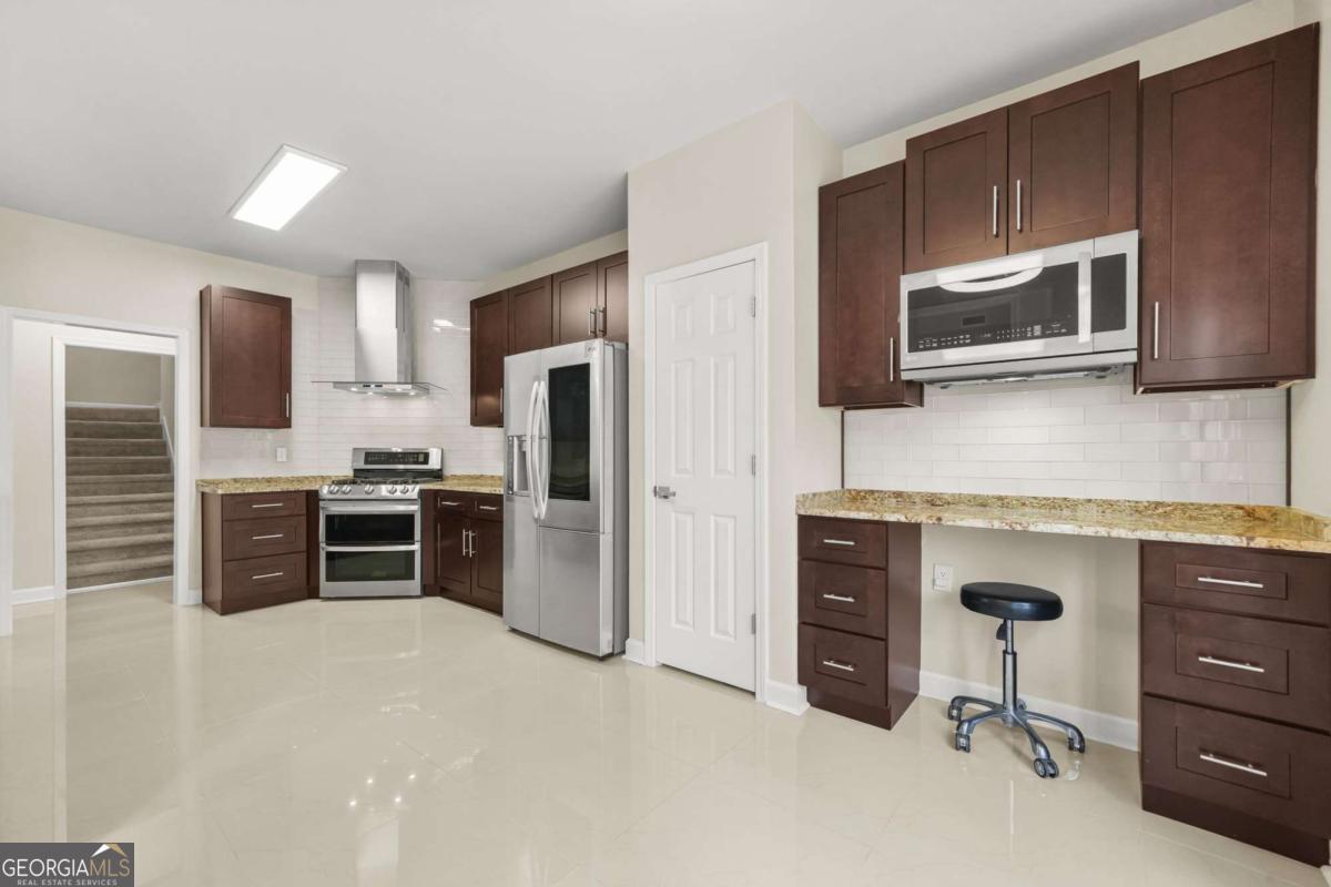 1564 Ember Oaks Circle Powder Springs GA 30127