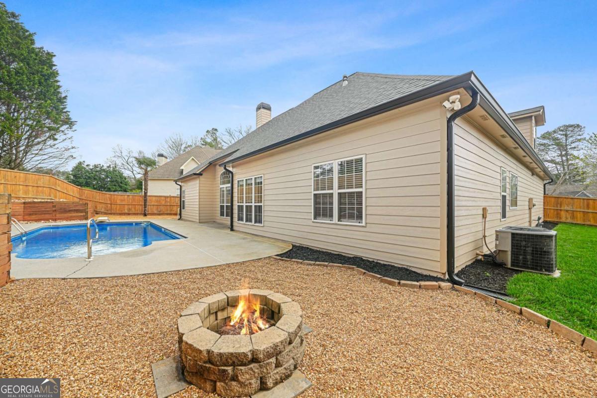 1564 Ember Oaks Circle Powder Springs GA 30127