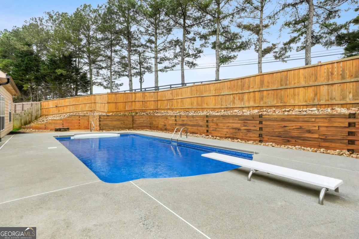 1564 Ember Oaks Circle Powder Springs GA 30127