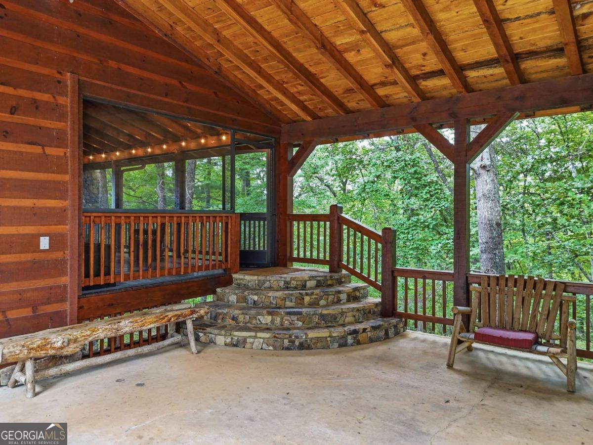 516 Endless View Road Mineral Bluff GA 30559