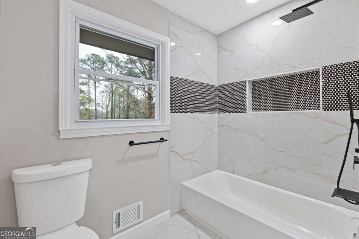 2224 Hudson Drive SW Lilburn GA 30047