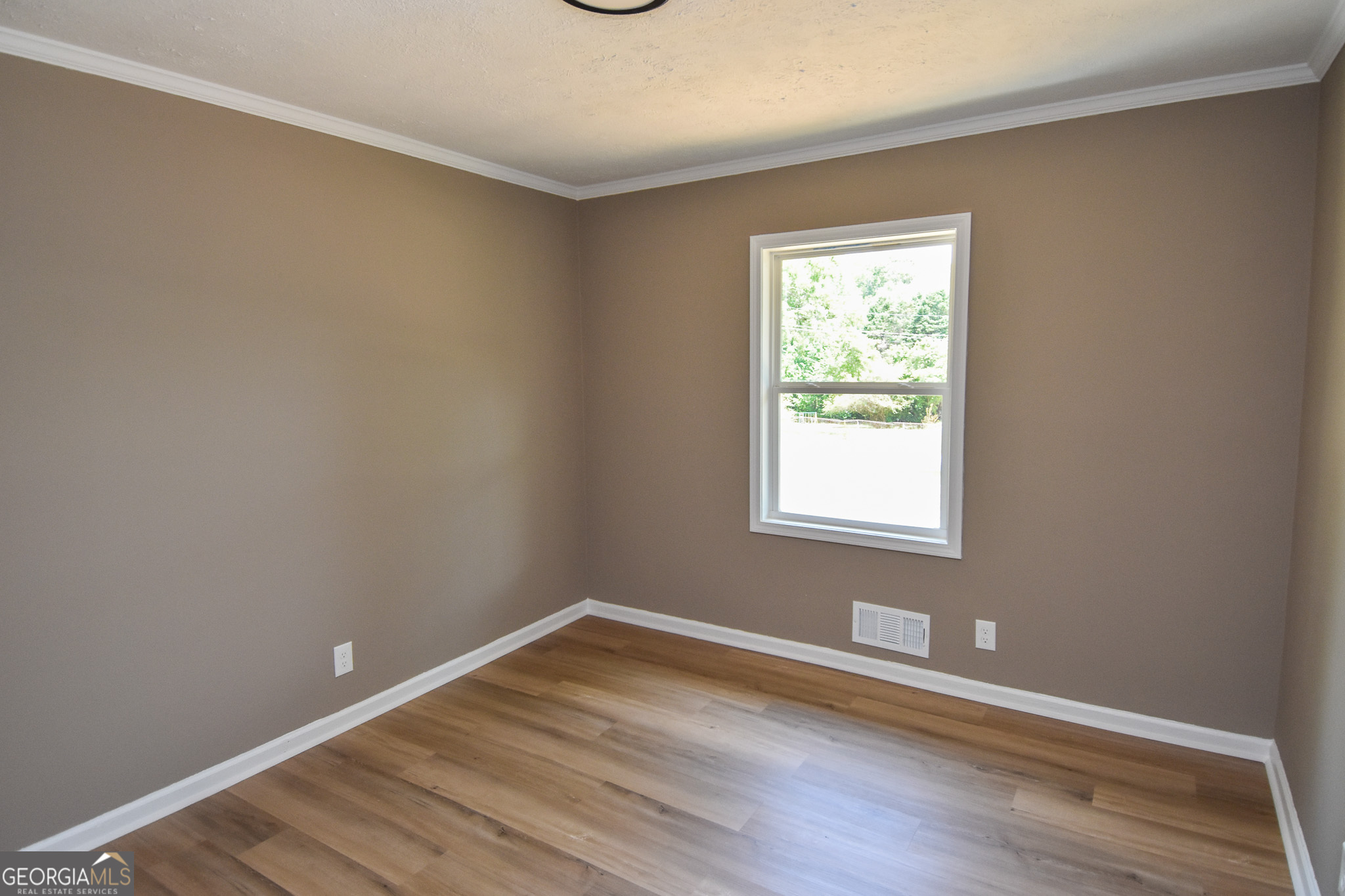 1545 Oakhill Drive Griffin GA 30223