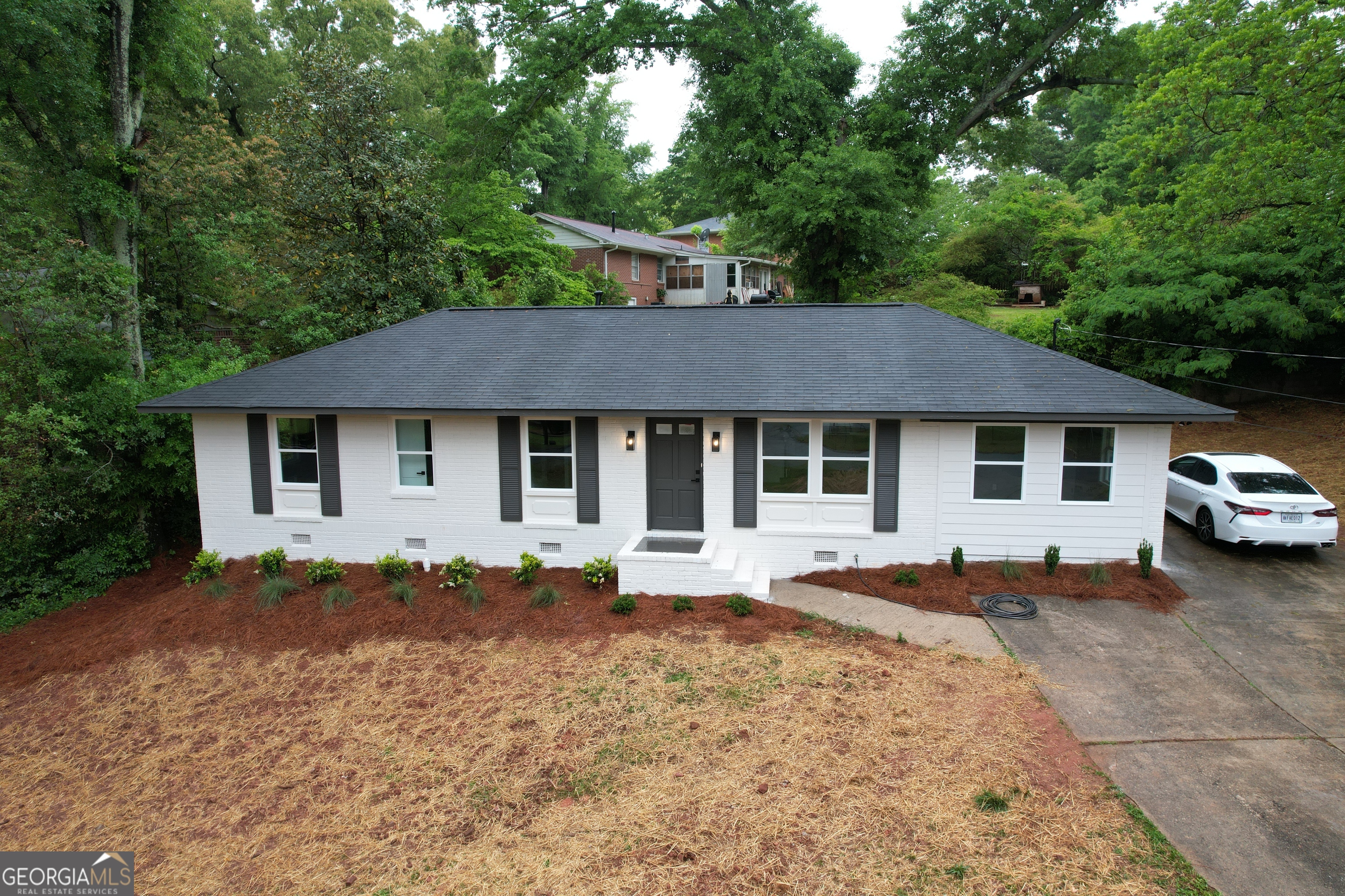 1545 Oakhill Drive Griffin GA 30223