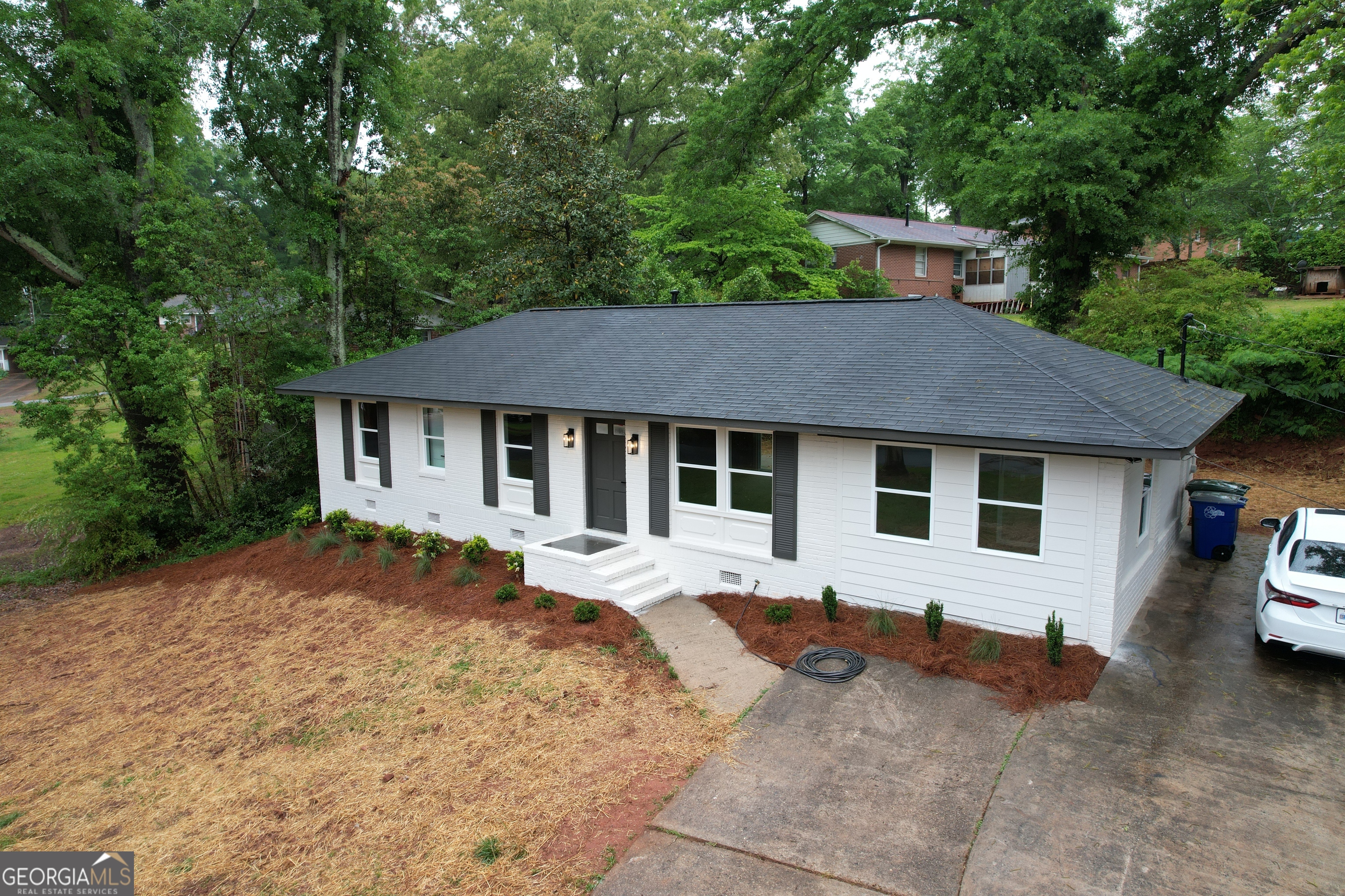 1545 Oakhill Drive Griffin GA 30223