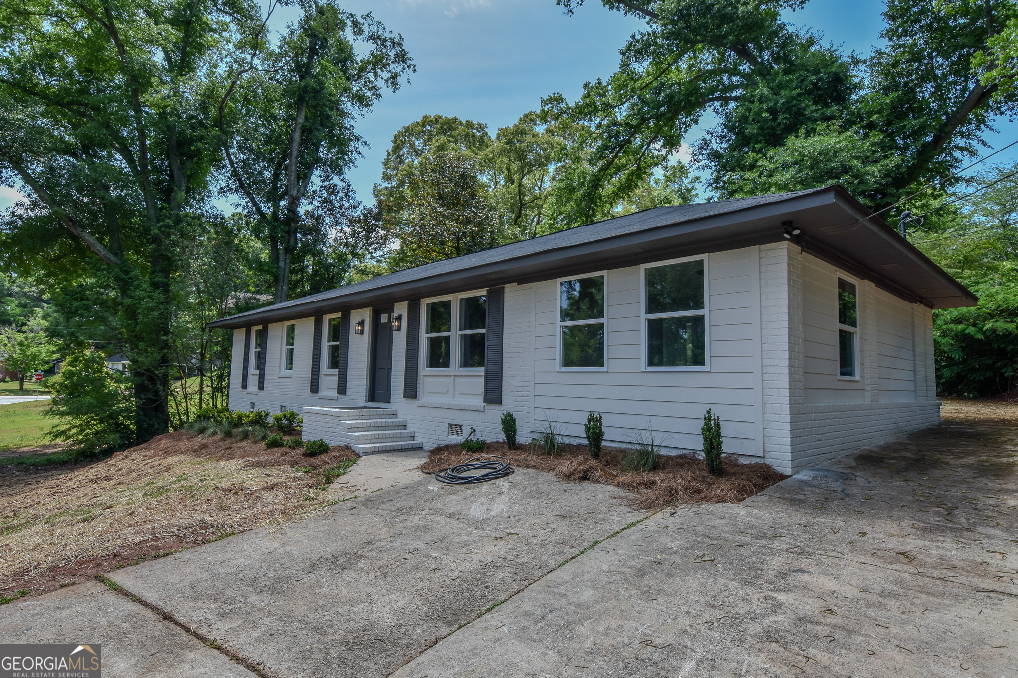 1545 Oakhill Drive Griffin GA 30223