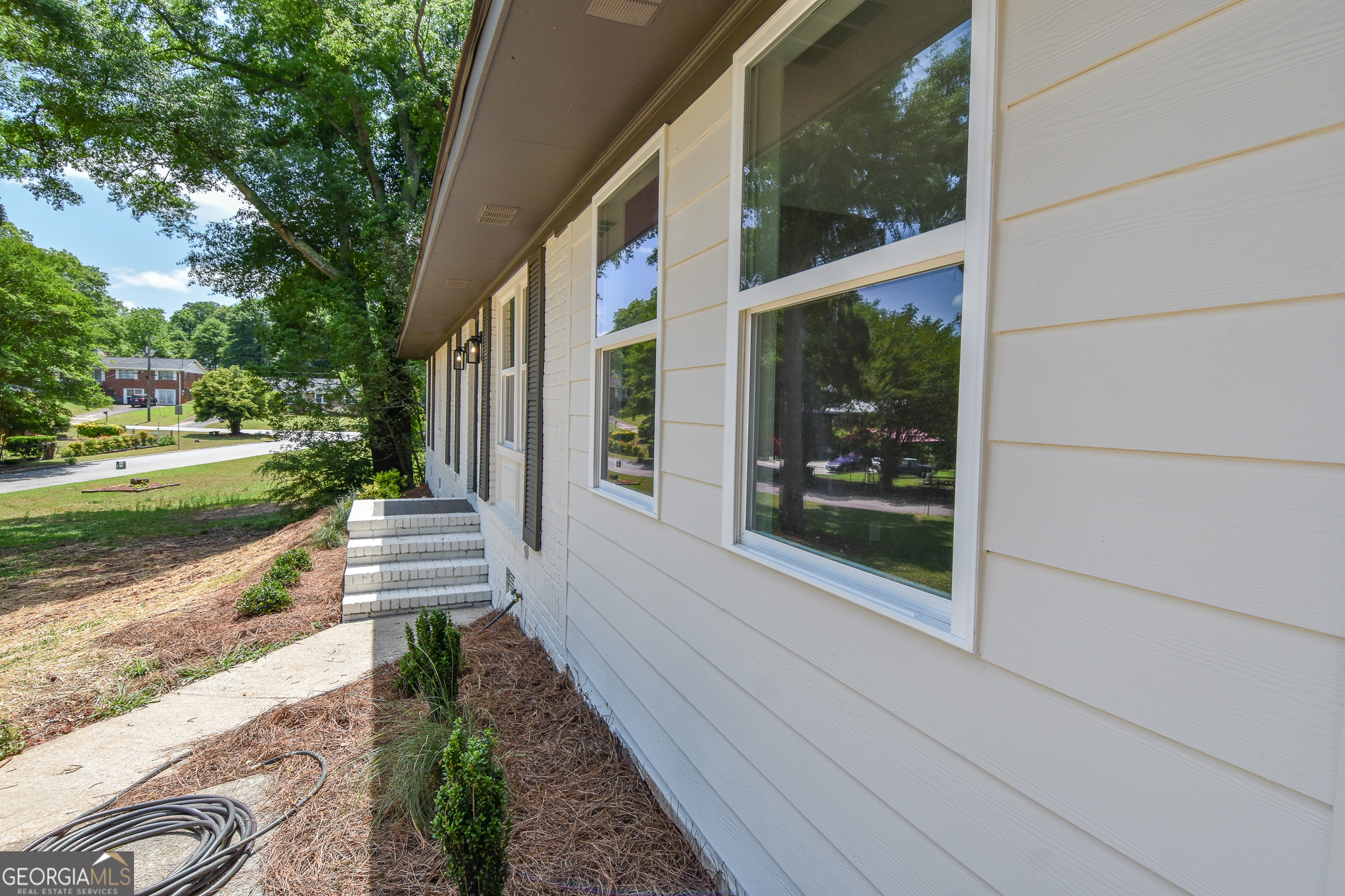 1545 Oakhill Drive Griffin GA 30223