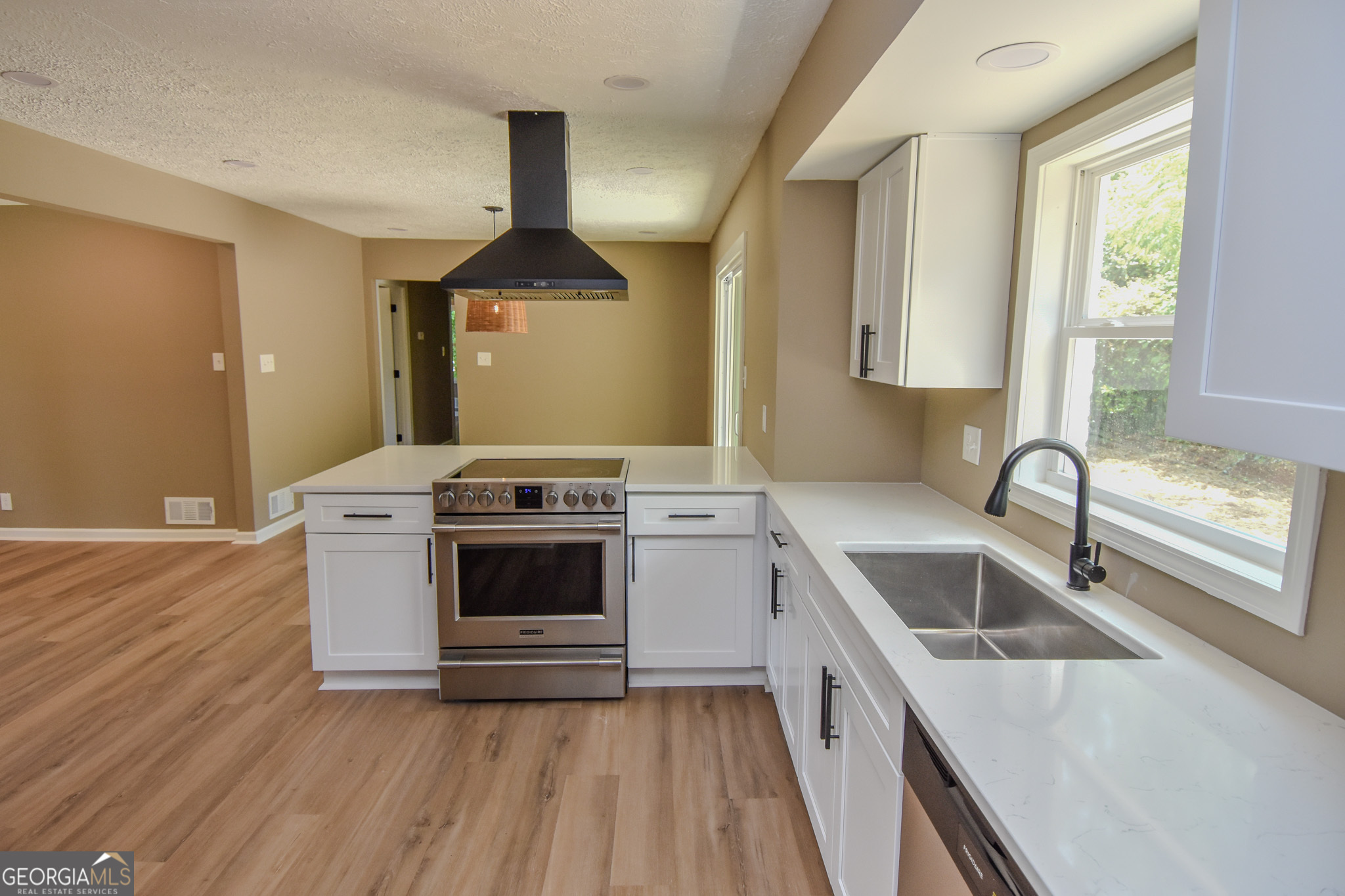 1545 Oakhill Drive Griffin GA 30223