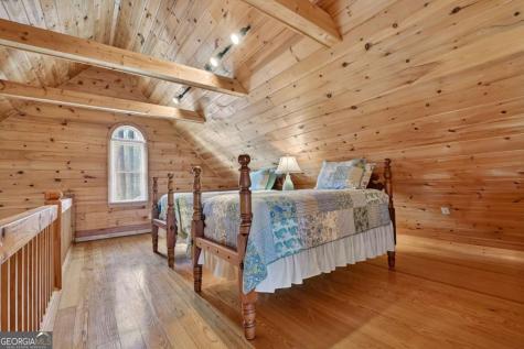 1186 Walnut Ridge Ellijay GA 30536