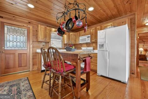 1186 Walnut Ridge Ellijay GA 30536