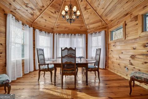 1186 Walnut Ridge Ellijay GA 30536