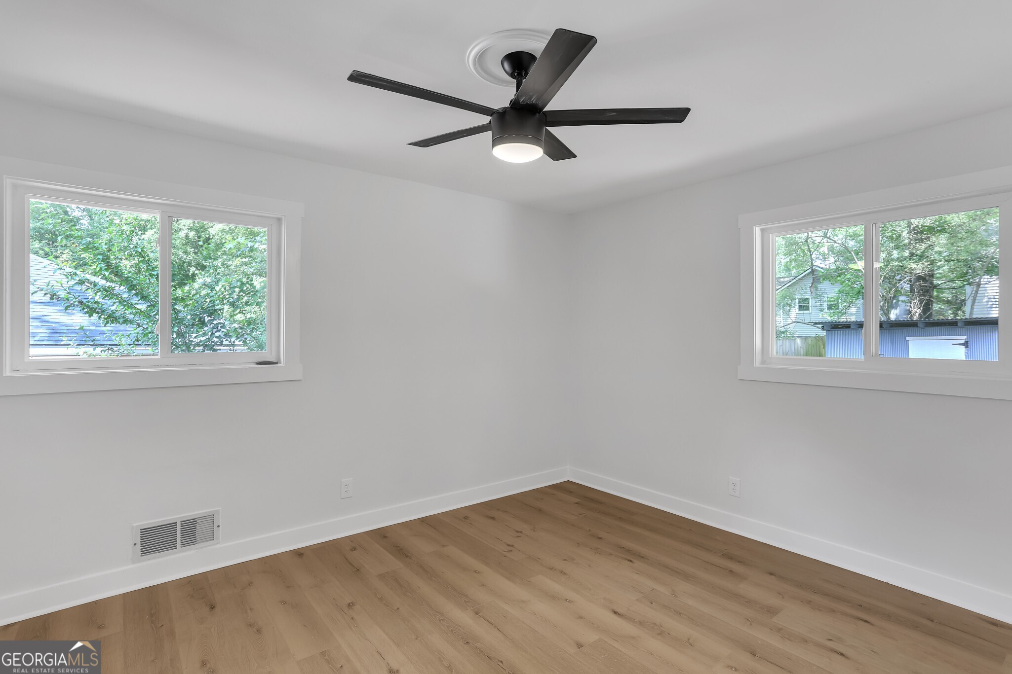1436 Willow Trail SW Atlanta GA 30311